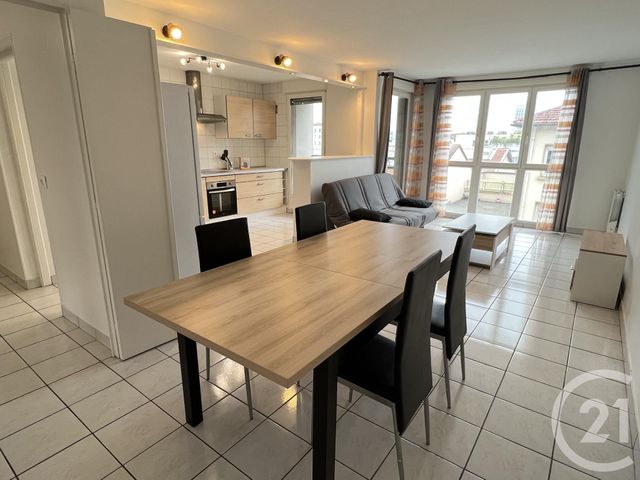 Appartement T3 à louer - 3 pièces - 76.5 m2 - LYON - 69003 - RHONE-ALPES - Century 21 Grande Rue