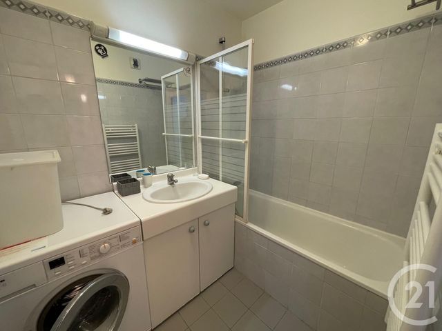 Appartement F2 à louer - 2 pièces - 48.35 m2 - LYON - 69003 - RHONE-ALPES - Century 21 Grande Rue