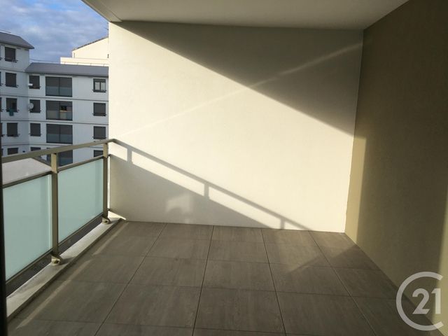 Appartement F2 à louer - 2 pièces - 42.6 m2 - VILLEURBANNE - 69 - RHONE-ALPES - Century 21 Grande Rue