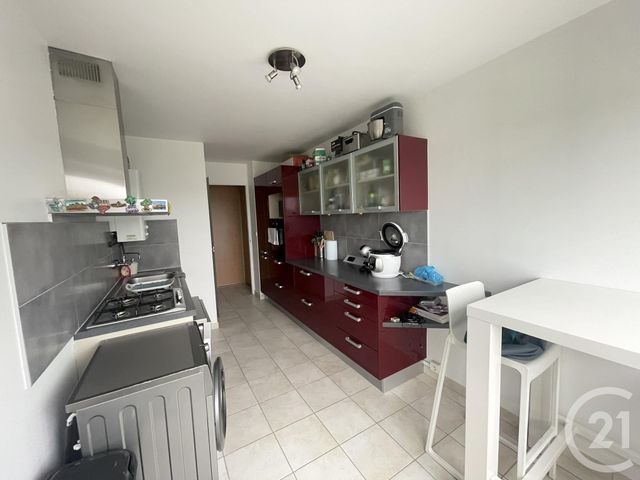 Appartement F4 à louer - 3 pièces - 77.09 m2 - OULLINS - 69 - RHONE-ALPES - Century 21 Grande Rue