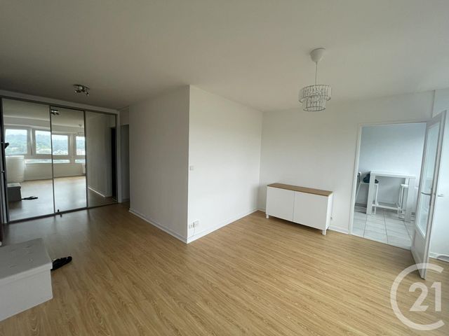 Appartement F4 à louer - 3 pièces - 77.09 m2 - OULLINS - 69 - RHONE-ALPES - Century 21 Grande Rue