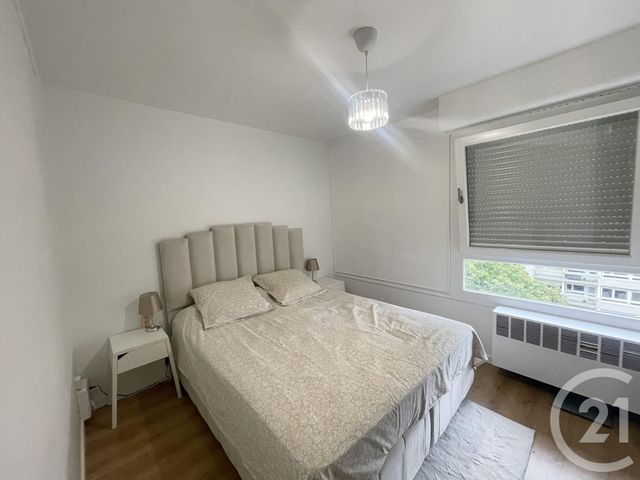 Appartement F4 à louer - 3 pièces - 77.09 m2 - OULLINS - 69 - RHONE-ALPES - Century 21 Grande Rue