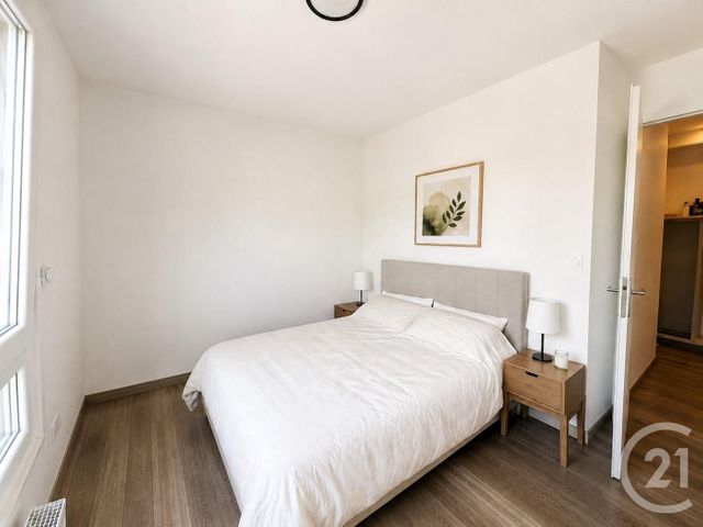 Appartement F4 à vendre - 4 pièces - 83.7 m2 - OULLINS - 69 - RHONE-ALPES - Century 21 Grande Rue