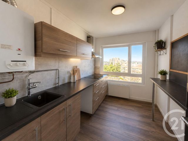 Appartement F4 à vendre - 4 pièces - 83.7 m2 - OULLINS - 69 - RHONE-ALPES - Century 21 Grande Rue