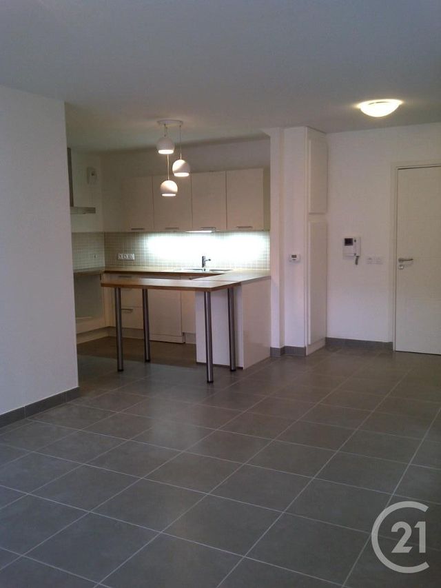 Appartement F3 à vendre - 3 pièces - 63.0 m2 - LYON - 69007 - RHONE-ALPES - Century 21 Grande Rue