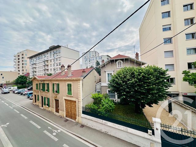 Appartement F2 à louer - 2 pièces - 46.05 m2 - VILLEURBANNE - 69 - RHONE-ALPES - Century 21 Grande Rue