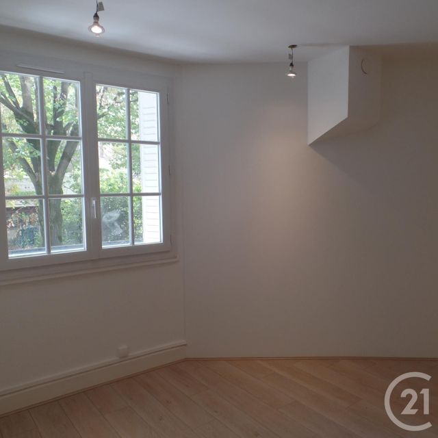 Appartement F2 à louer - 2 pièces - 37.0 m2 - VILLEURBANNE - 69 - RHONE-ALPES - Century 21 Grande Rue