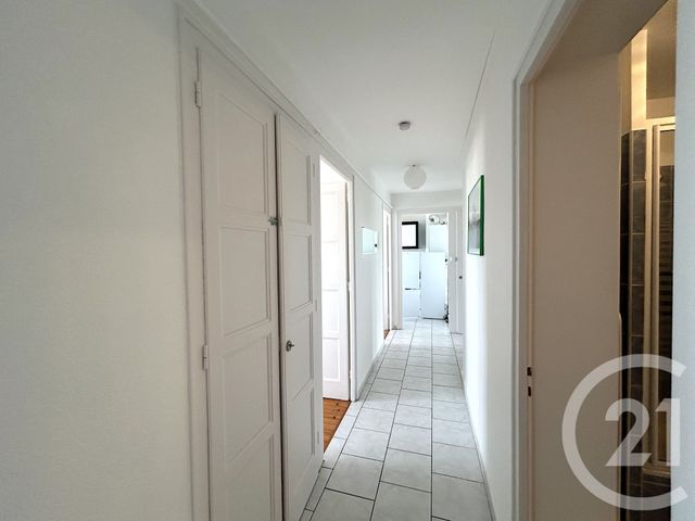 Appartement F4 à louer - 4 pièces - 70.0 m2 - OULLINS - 69 - RHONE-ALPES - Century 21 Grande Rue