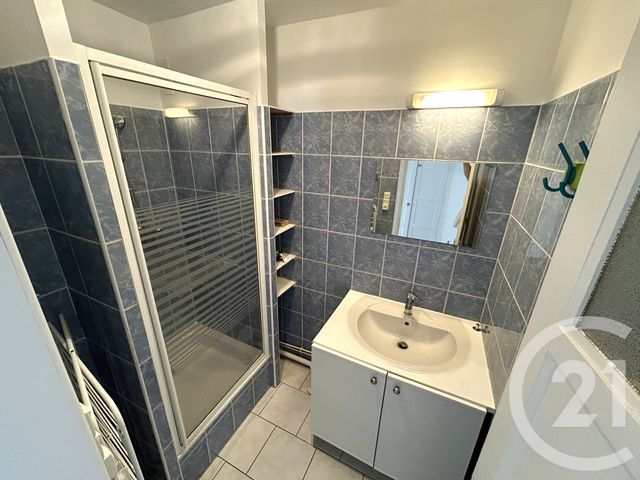 Appartement F4 à louer - 4 pièces - 70.0 m2 - OULLINS - 69 - RHONE-ALPES - Century 21 Grande Rue
