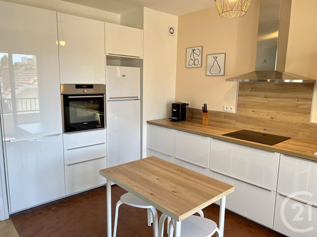 Appartement F3 à louer - 3 pièces - 67.06 m2 - LYON - 69003 - RHONE-ALPES - Century 21 Grande Rue