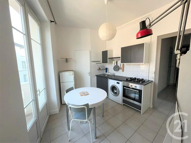Appartement T2 à louer - 2 pièces - 39.03 m2 - LYON - 69003 - RHONE-ALPES - Century 21 Grande Rue