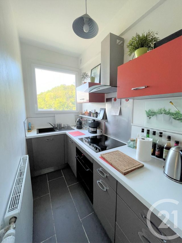 Appartement T2 à louer - 2 pièces - 49.59 m2 - STE FOY LES LYON - 69 - RHONE-ALPES - Century 21 Grande Rue