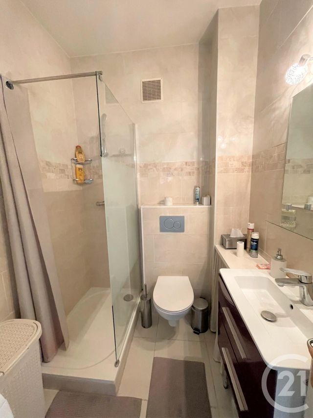 Appartement T2 à louer - 2 pièces - 49.59 m2 - STE FOY LES LYON - 69 - RHONE-ALPES - Century 21 Grande Rue