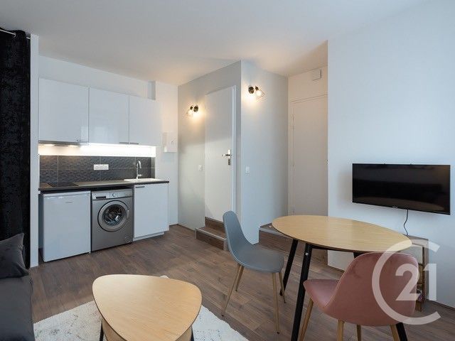 Appartement F2 à louer - 2 pièces - 28.35 m2 - LYON - 69006 - RHONE-ALPES - Century 21 Grande Rue