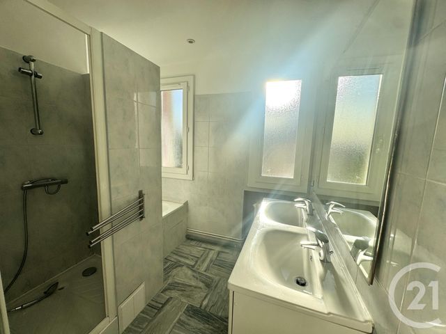Appartement T5 à vendre - 5 pièces - 123.5 m2 - VERNAISON - 69 - RHONE-ALPES - Century 21 Grande Rue