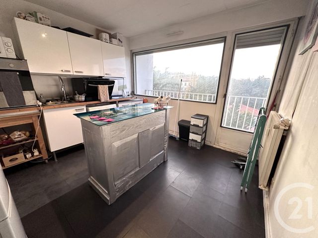 Appartement T1 à louer - 1 pièce - 33.98 m2 - OULLINS - 69 - RHONE-ALPES - Century 21 Grande Rue