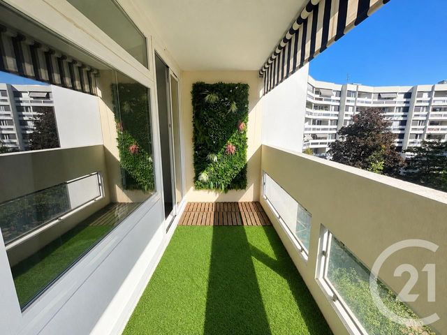 Appartement T2 à louer - 2 pièces - 46.08 m2 - OULLINS - 69 - RHONE-ALPES - Century 21 Grande Rue