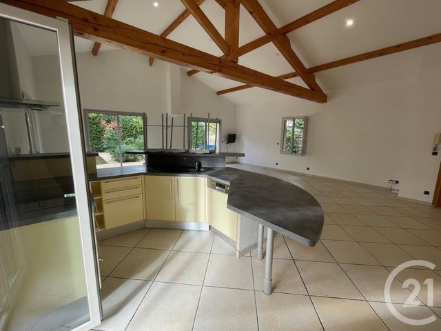 maison à louer - 4 pièces - 116.9 m2 - PIERRE BENITE - 69 - RHONE-ALPES - Century 21 Grande Rue