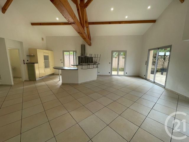 maison à louer - 4 pièces - 116.9 m2 - PIERRE BENITE - 69 - RHONE-ALPES - Century 21 Grande Rue