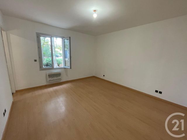 maison à louer - 4 pièces - 116.9 m2 - PIERRE BENITE - 69 - RHONE-ALPES - Century 21 Grande Rue
