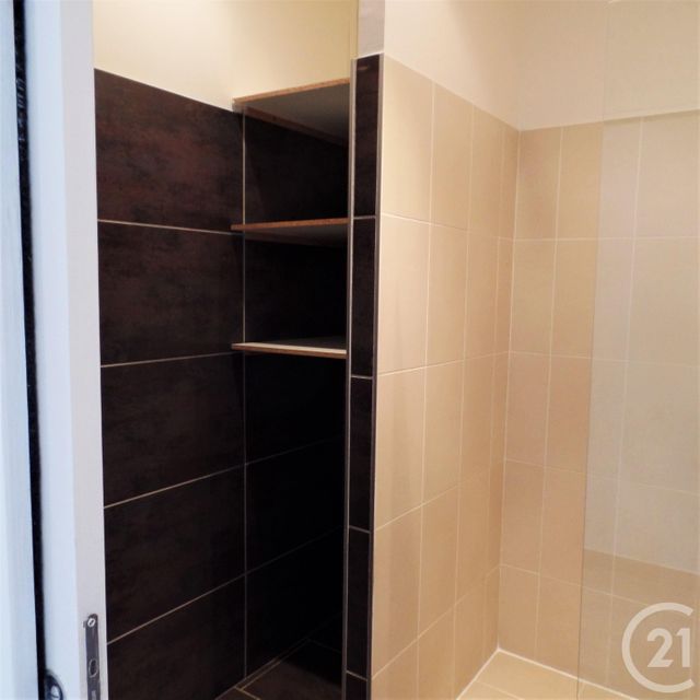 Appartement F3 à louer - 3 pièces - 57.32 m2 - VILLEURBANNE - 69 - RHONE-ALPES - Century 21 Grande Rue