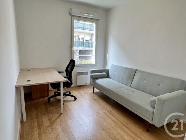 Appartement T3 à louer - 3 pièces - 63.2 m2 - VILLEURBANNE - 69 - RHONE-ALPES - Century 21 Grande Rue